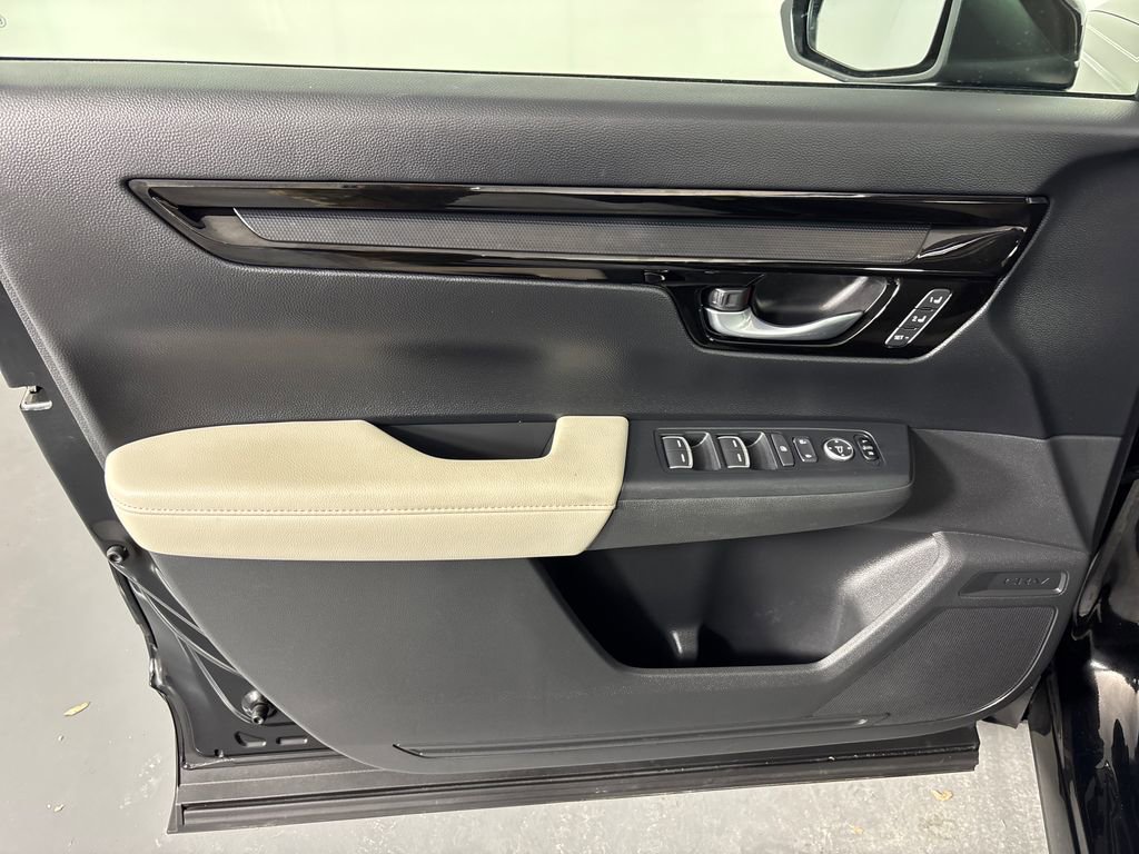 Used 2024 Honda CR-V EX-L image 11