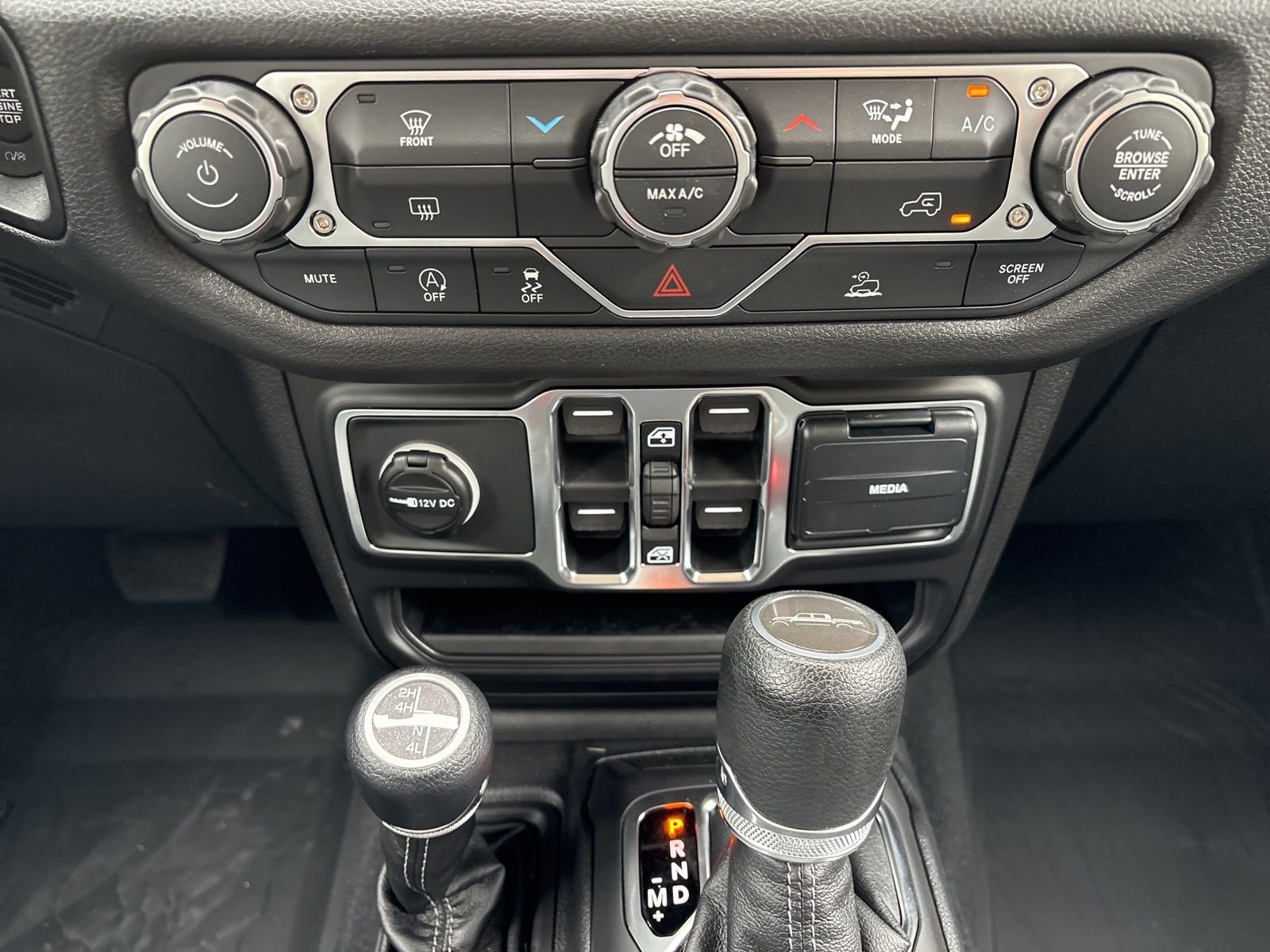 New 2026 Jeep Gladiator Sport image 21