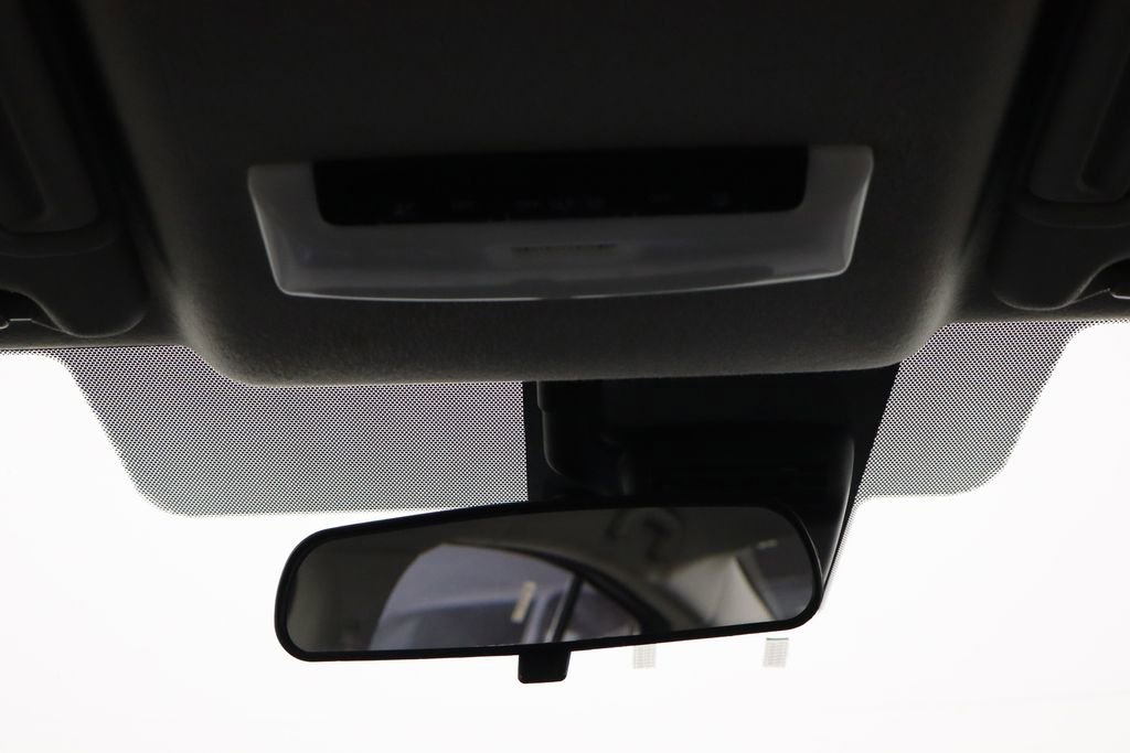 Used 2020 Nissan Versa S FWD image 22