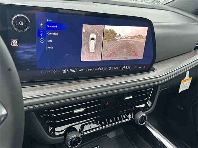 New 2026 Chevrolet Suburban Premier image 23