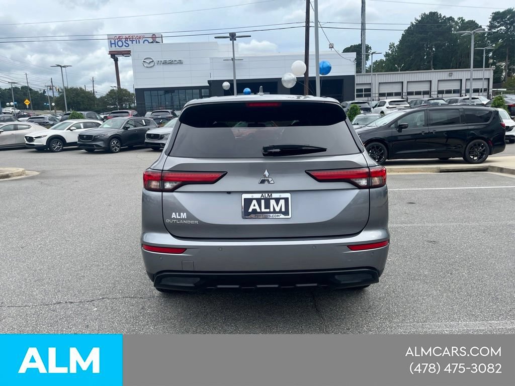 Used 2022 Mitsubishi Outlander SE FWD image 17
