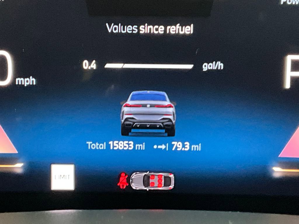 Used 2024 BMW X6 xDrive40i w/ M Sport Professional Package image 17