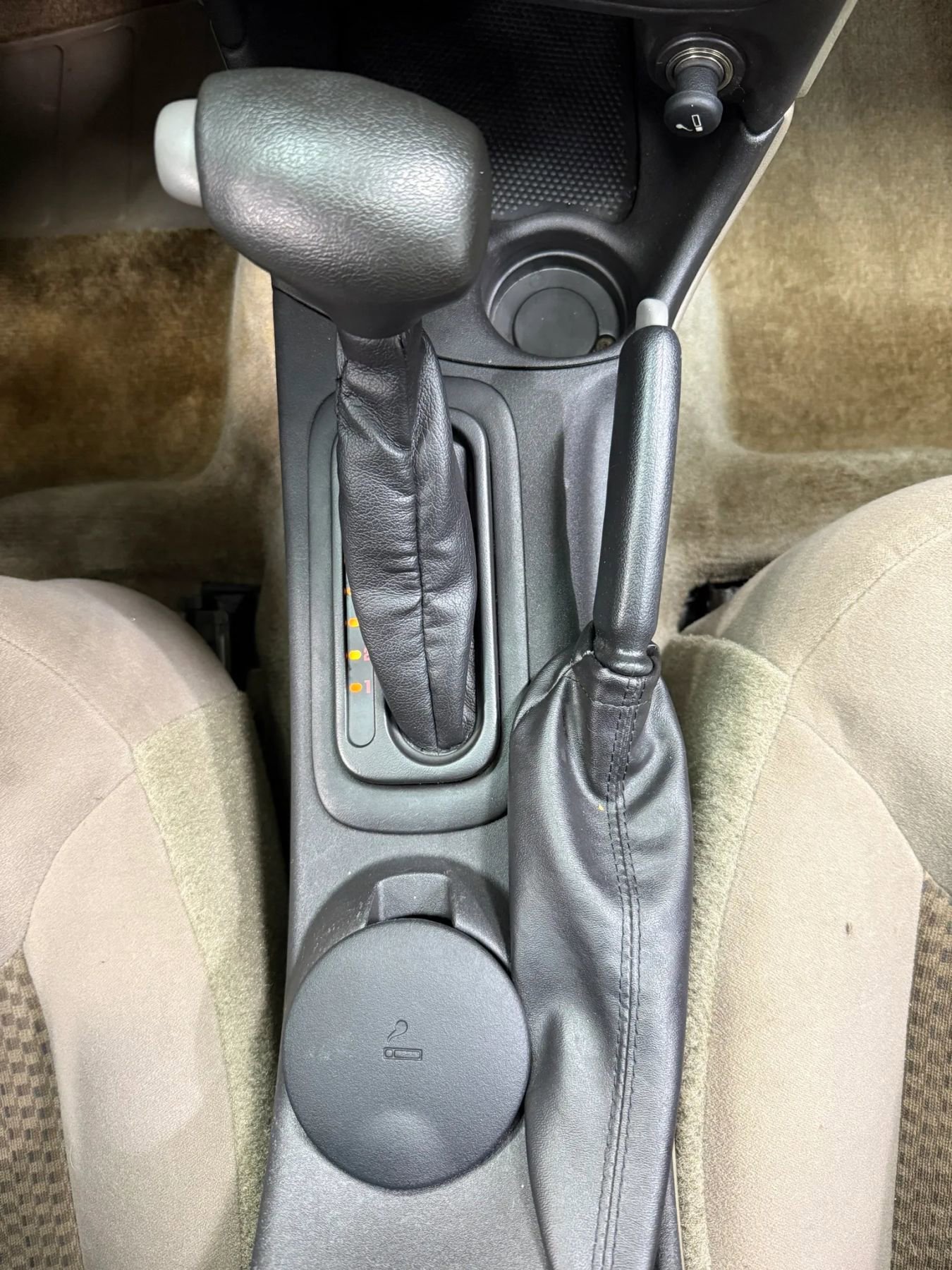 Used 2005 Pontiac Grand Am SE FWD image 22