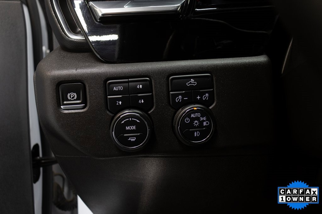 Used 2024 Chevrolet Silverado 1500 LT Trail Boss w/ Dark Appearance Package image 31