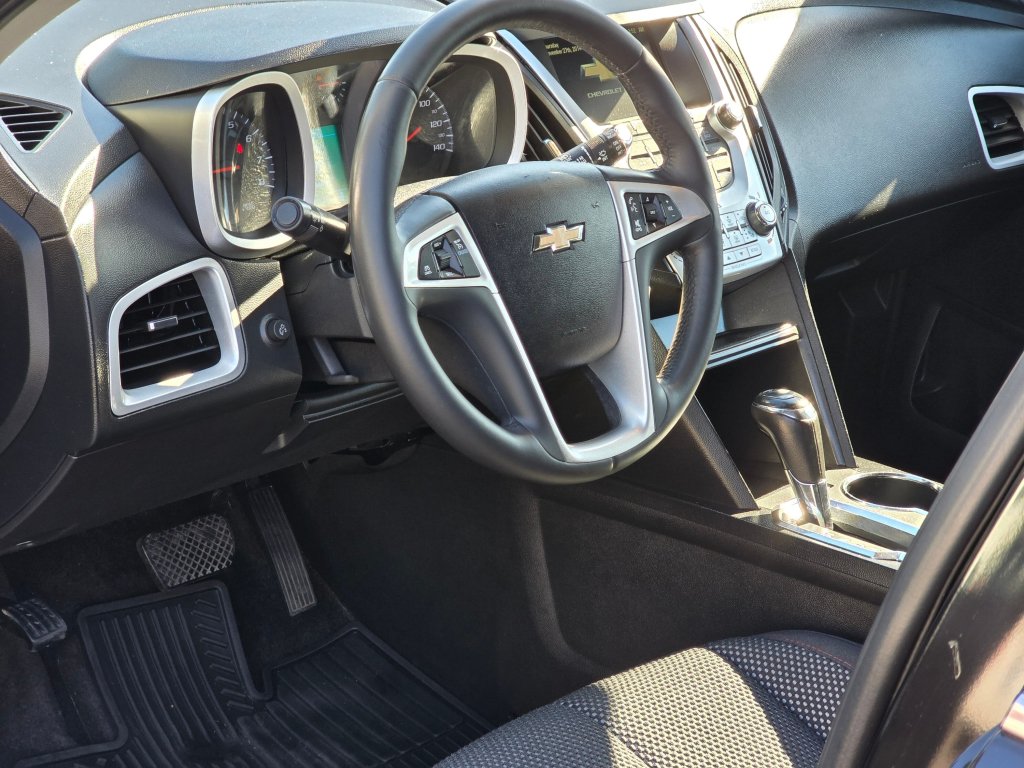 Used 2017 Chevrolet Equinox LT w/ Convenience Package AWD/4WD image 18