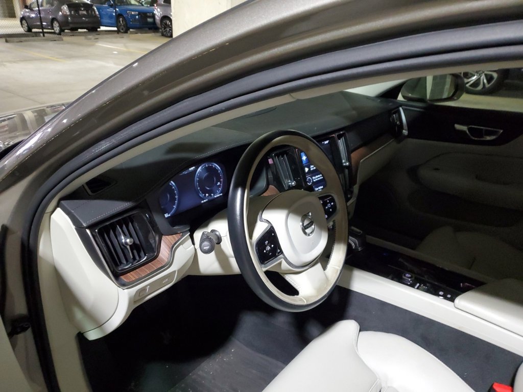 Used 2020 Volvo S60 T5 Inscription w/ Advanced Package FWD image 23