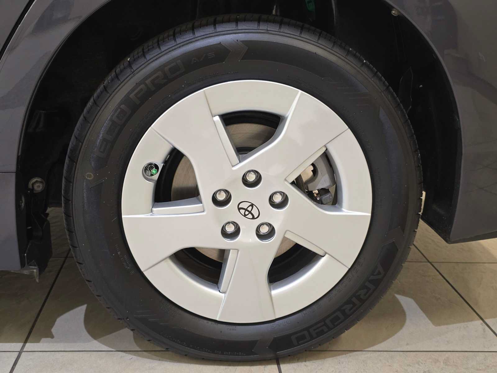 Used 2011 Toyota Prius Four FWD image 8