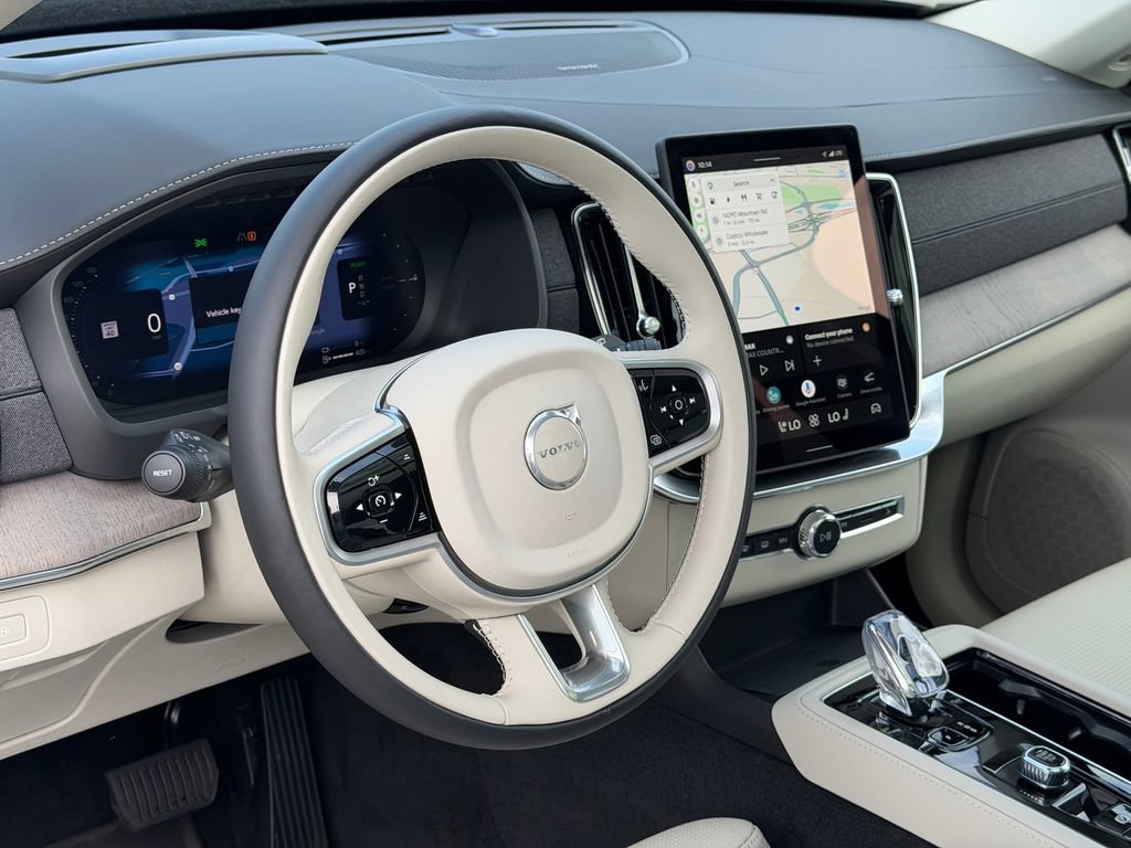 New 2026 Volvo XC90 T8 Ultra w/ Protection Package Premier AWD/4WD image 15