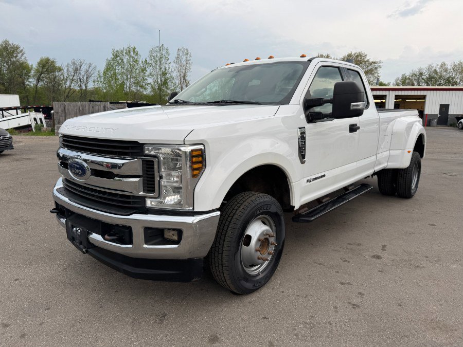 Used 2019 Ford F350 XLT w/ XLT Value Package AWD/4WD image 1