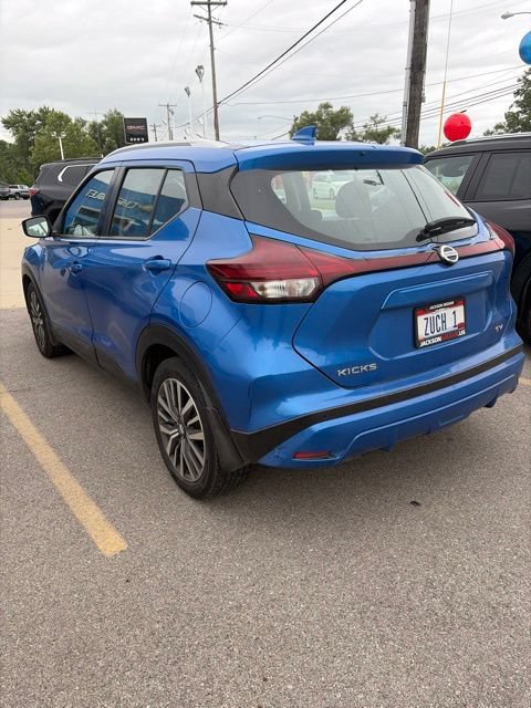 Used 2021 Nissan Kicks SV FWD image 2