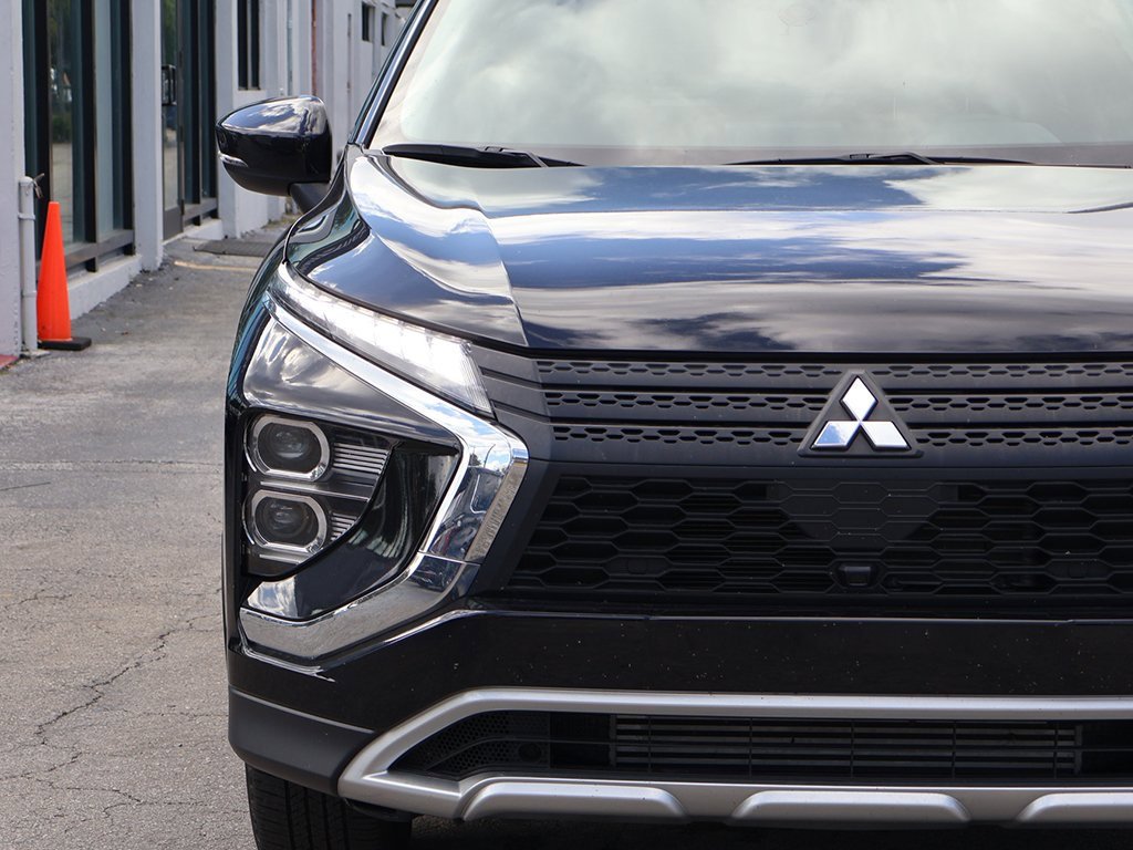 Used 2023 Mitsubishi Eclipse Cross SE image 12