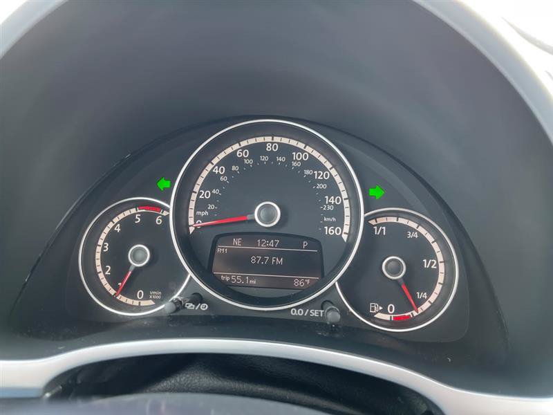 Used 2013 Volkswagen Beetle TDI FWD image 75