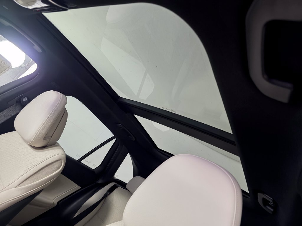 New 2027 Mercedes-Benz GLC 300 4MATIC image 9