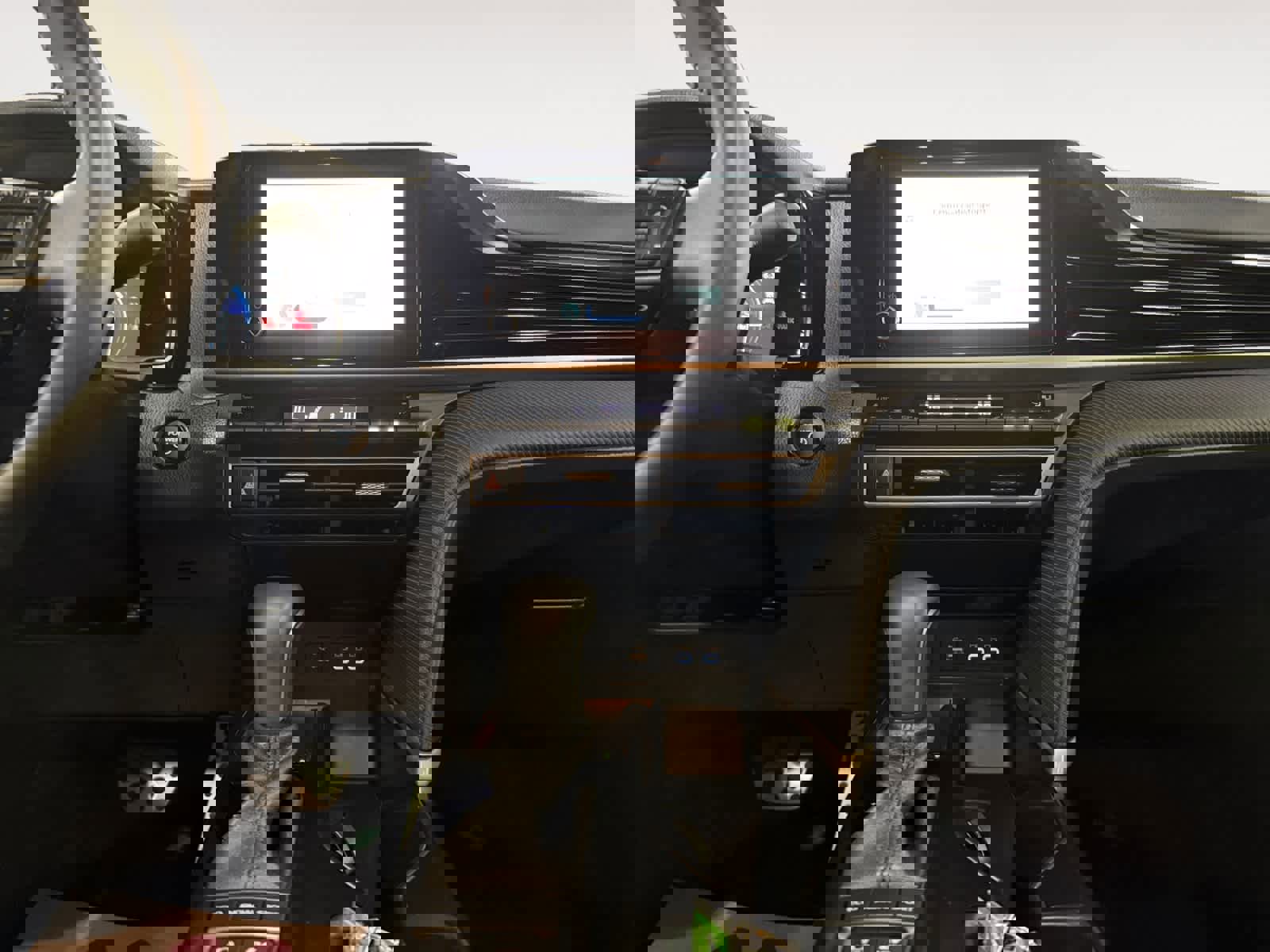 Used 2026 Toyota Camry SE image 15