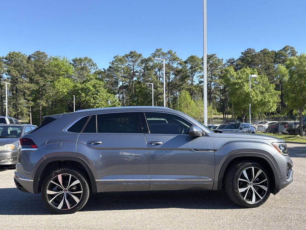 Used 2024 Volkswagen Atlas Cross Sport SEL Premium R-Line image 27