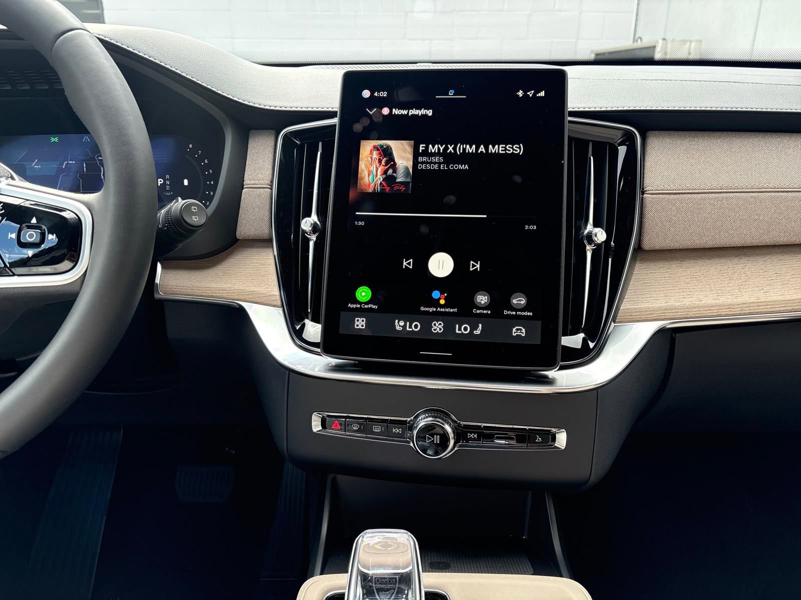 New 2026 Volvo XC90 B6 Plus w/ Protection Package Premier image 17