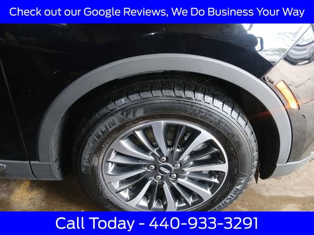 Used 2023 Lincoln Nautilus Reserve FWD image 12