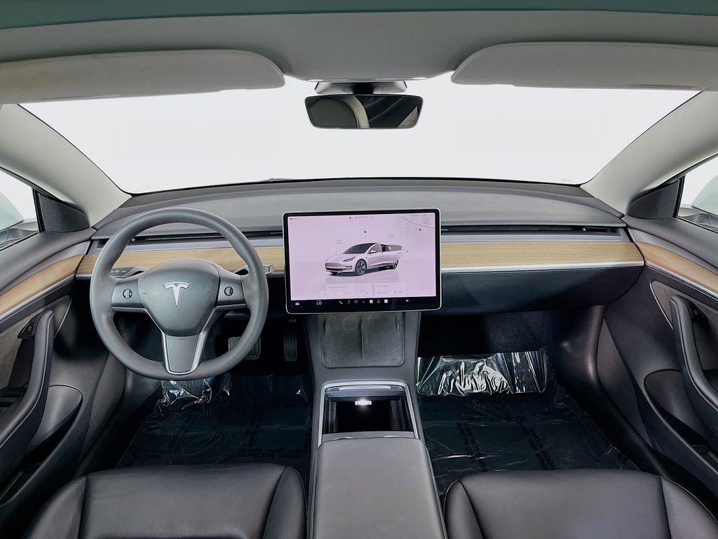Used 2023 Tesla Model 3 Standard Range image 12