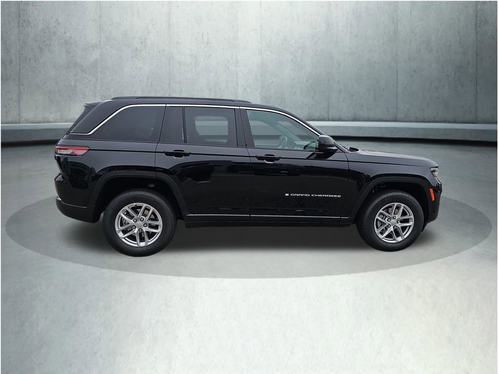 New 2025 Jeep Grand Cherokee Laredo X w/ Trailer Tow Package image 6