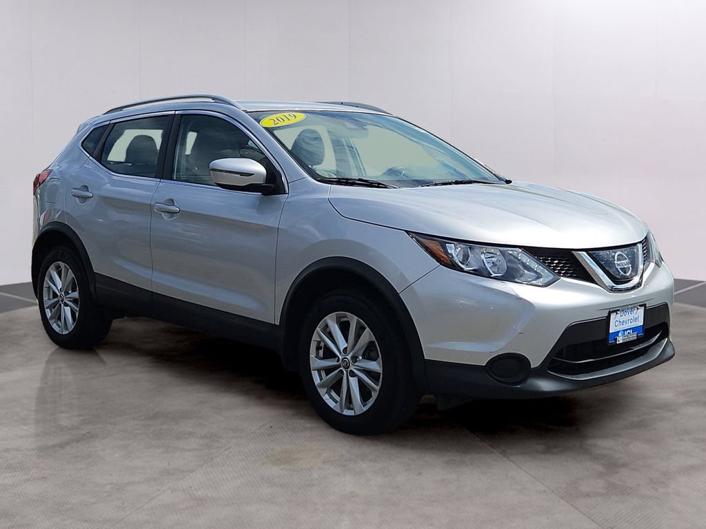 Used 2019 Nissan Rogue Sport SV AWD/4WD image 3