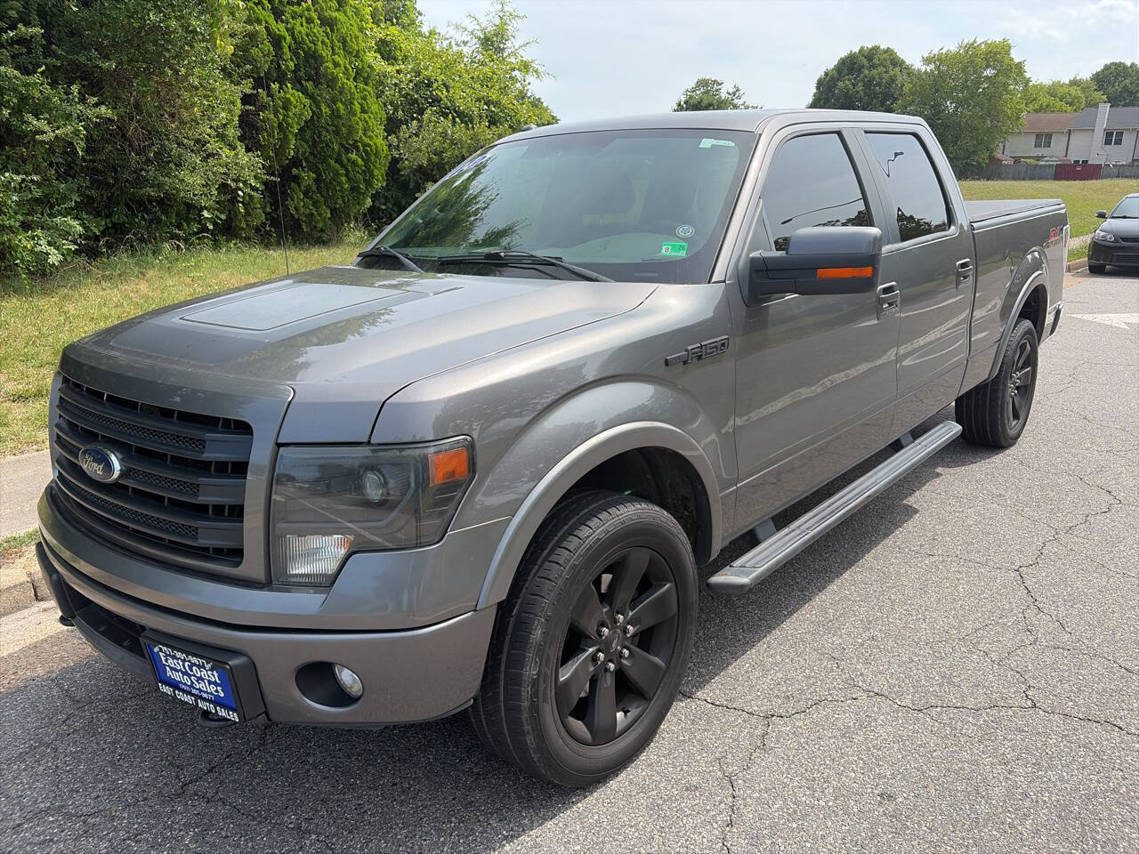 Used 2014 Ford F150 FX4 w/ Equipment Group 402A Luxury AWD/4WD image 3