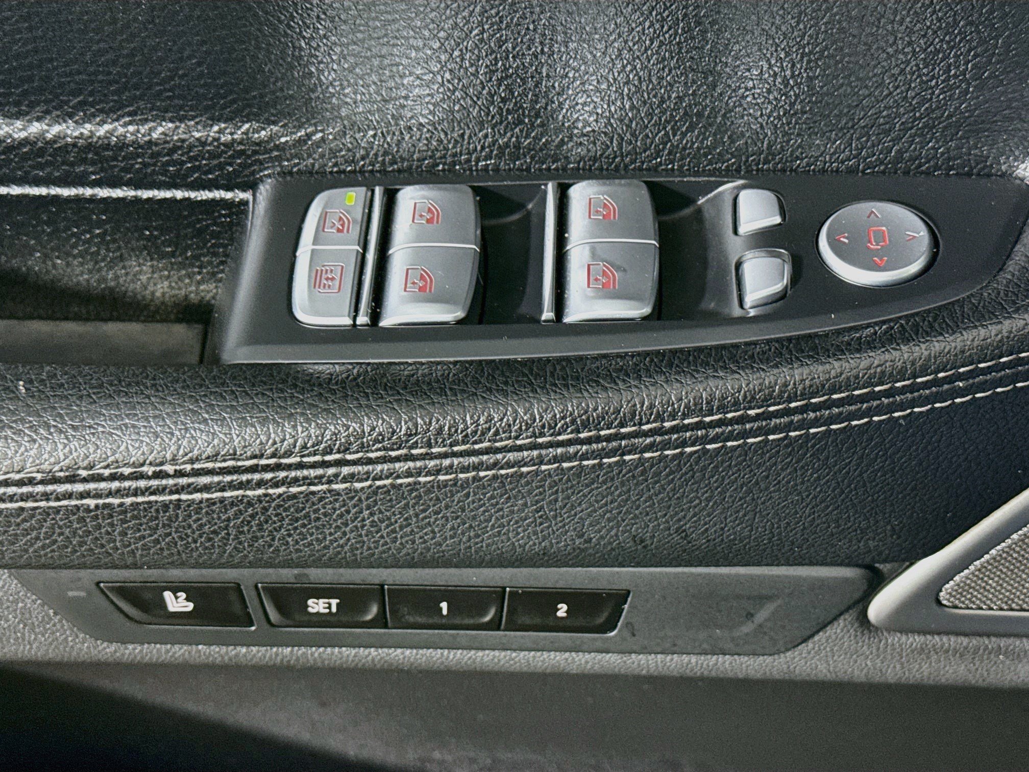 Used 2022 BMW 740i RWD image 24