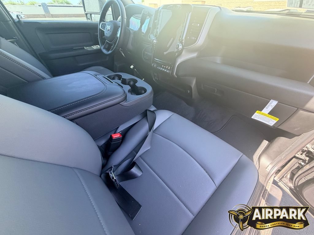 New 2026 RAM 3500 Tradesman AWD/4WD image 11