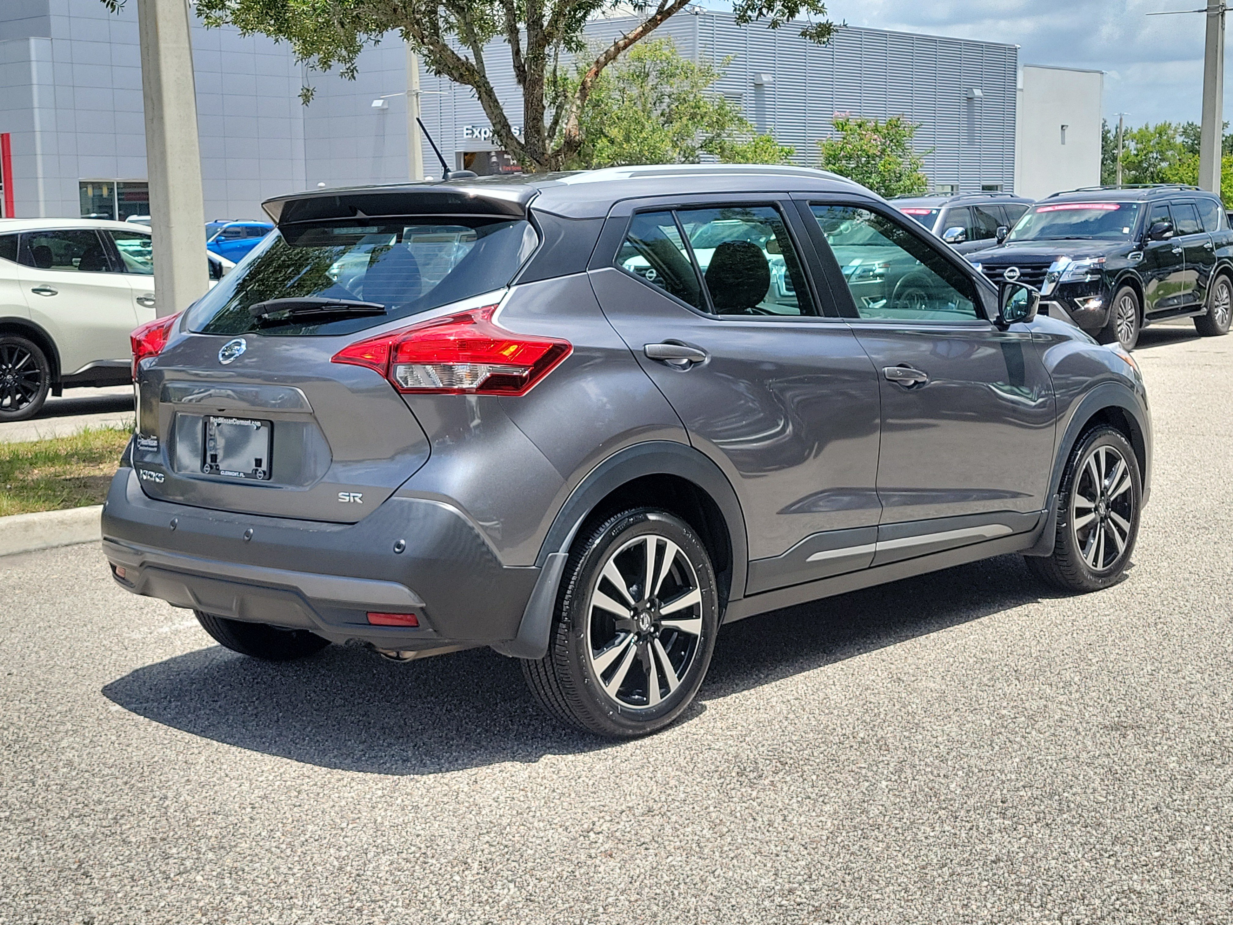 Certified 2020 Nissan Kicks SR w/ SR Premium Package FWD image 5