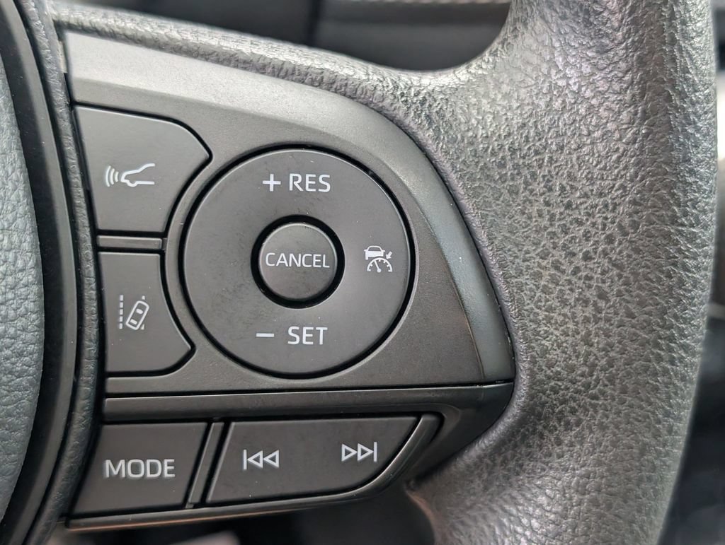 Used 2024 Toyota RAV4 XLE w/ Convenience Package FWD image 18