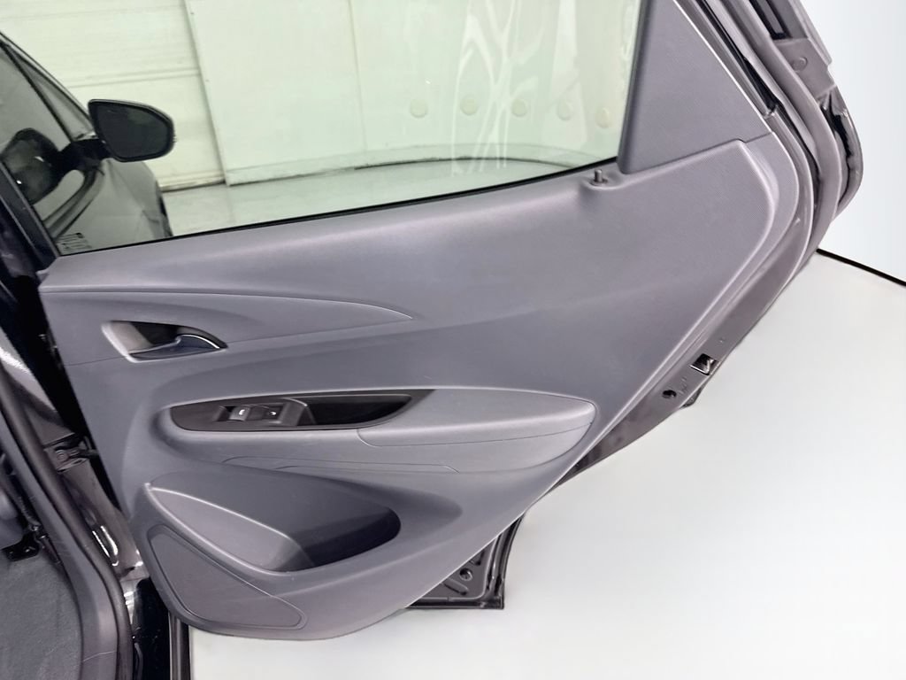 Used 2019 Chevrolet Bolt Premier w/ Infotainment Package FWD image 25