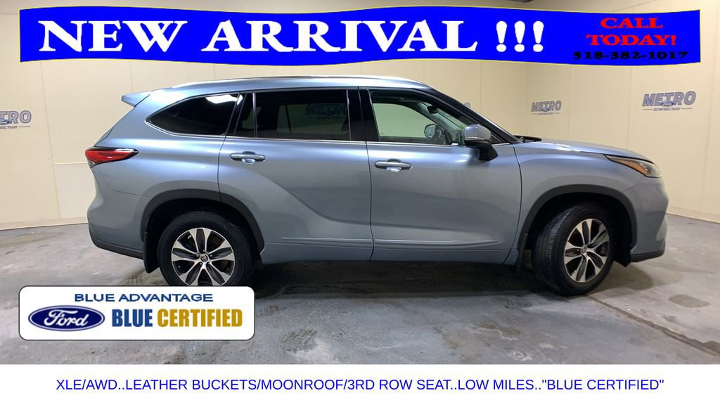 Used 2020 Toyota Highlander XLE image 2