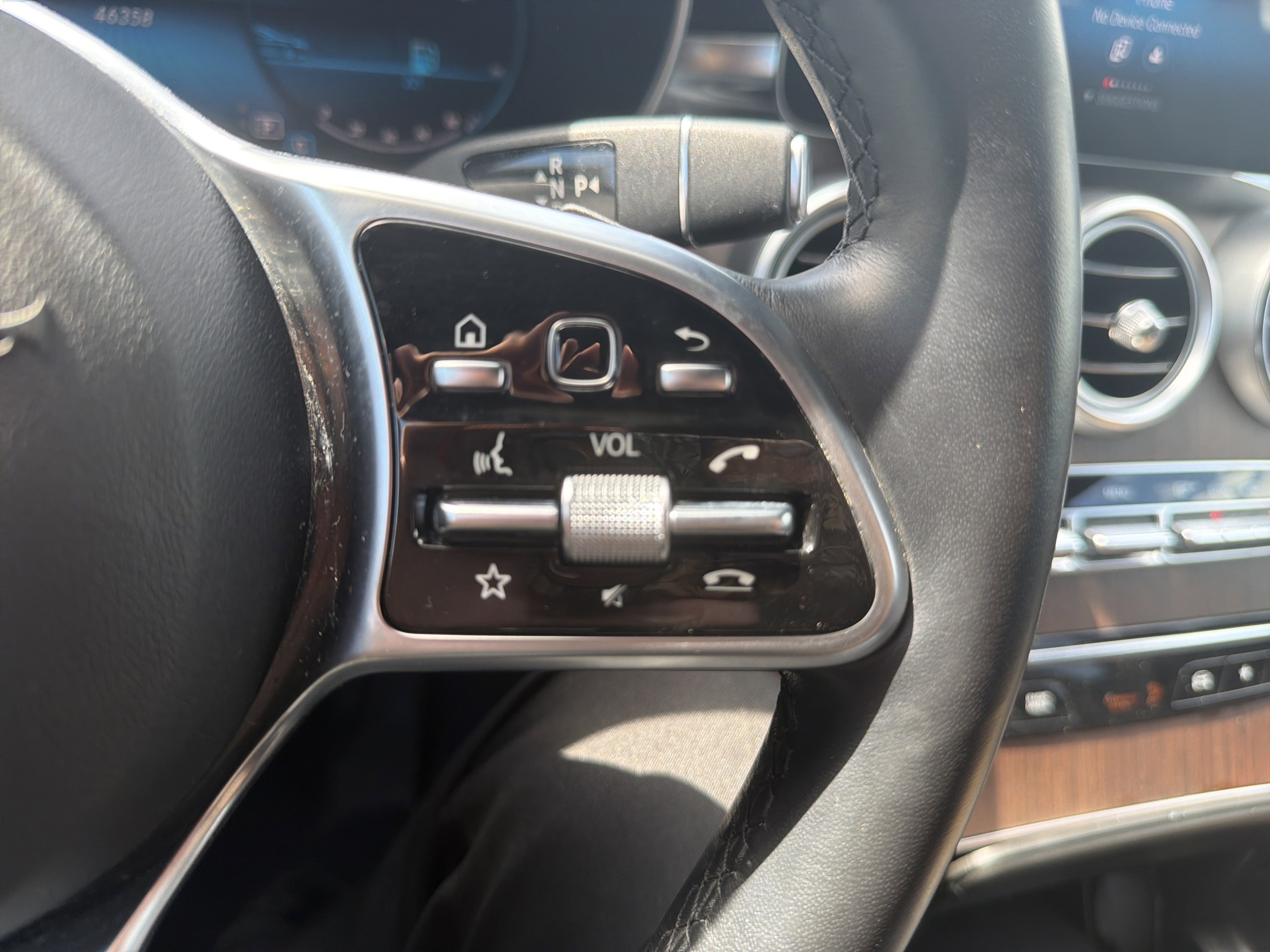 Certified 2022 Mercedes-Benz GLC 300 4MATIC w/ Driver Assistance Package image 19