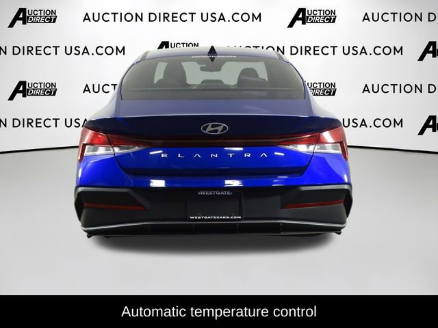 Used 2024 Hyundai Elantra SEL FWD image 6
