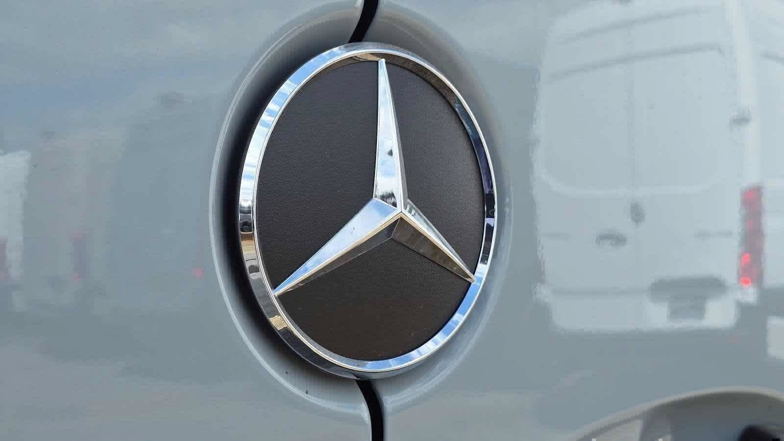 Used 2025 Mercedes-Benz Sprinter 2500 image 20