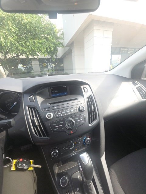 Used 2015 Ford Focus SE FWD image 9