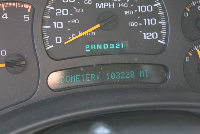 Used 2004 Chevrolet Silverado 2500 LS w/ Heavy-Duty Power Package image 20