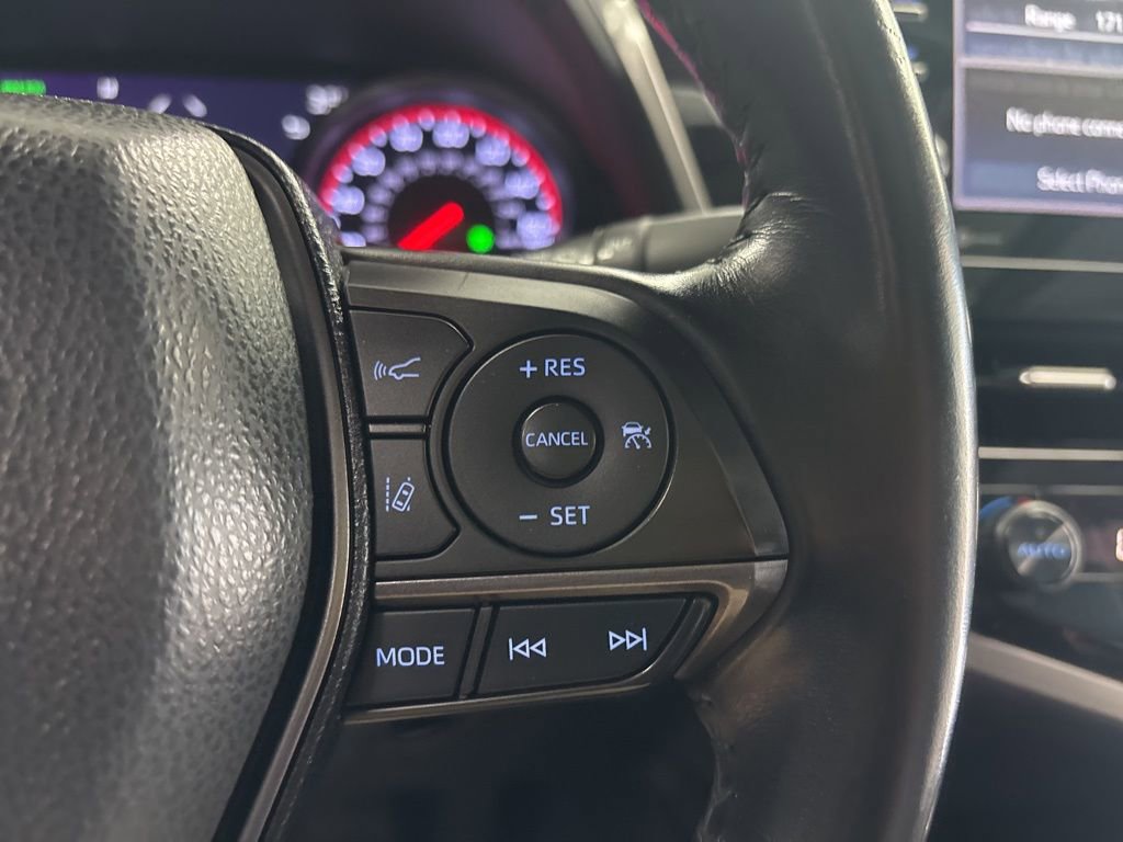 Used 2021 Toyota Camry XSE FWD image 18