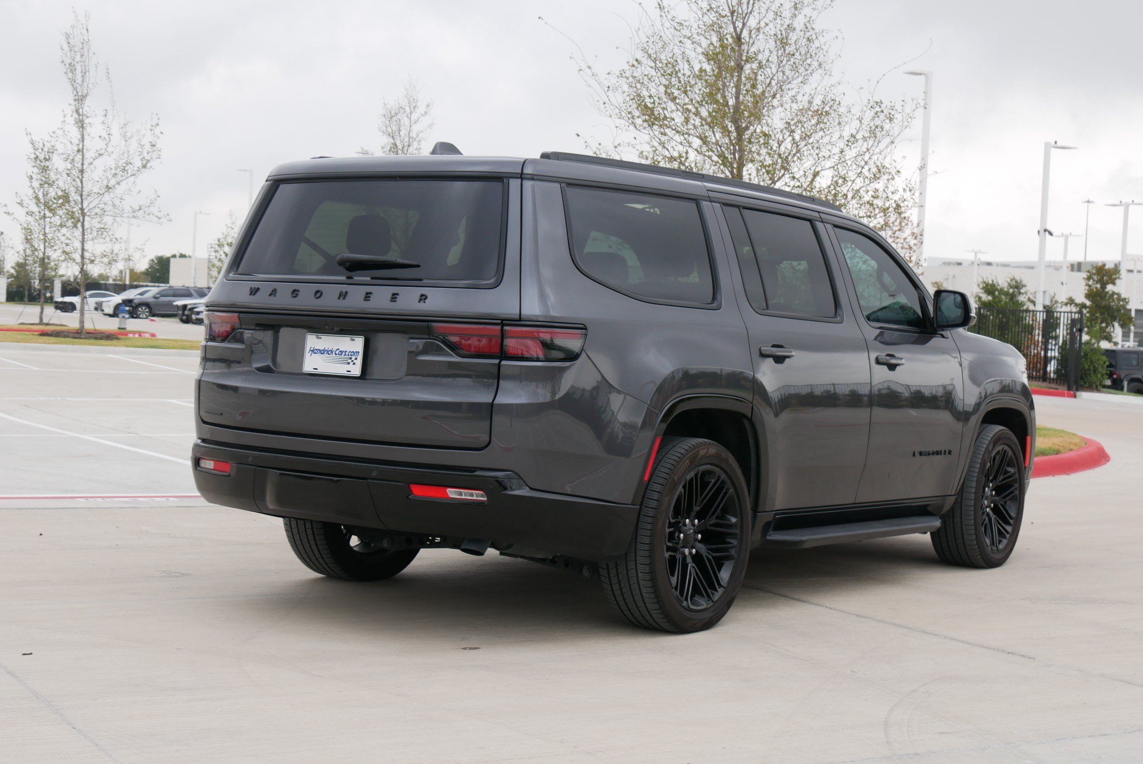 Used 2023 Jeep Wagoneer Series II AWD/4WD image 9