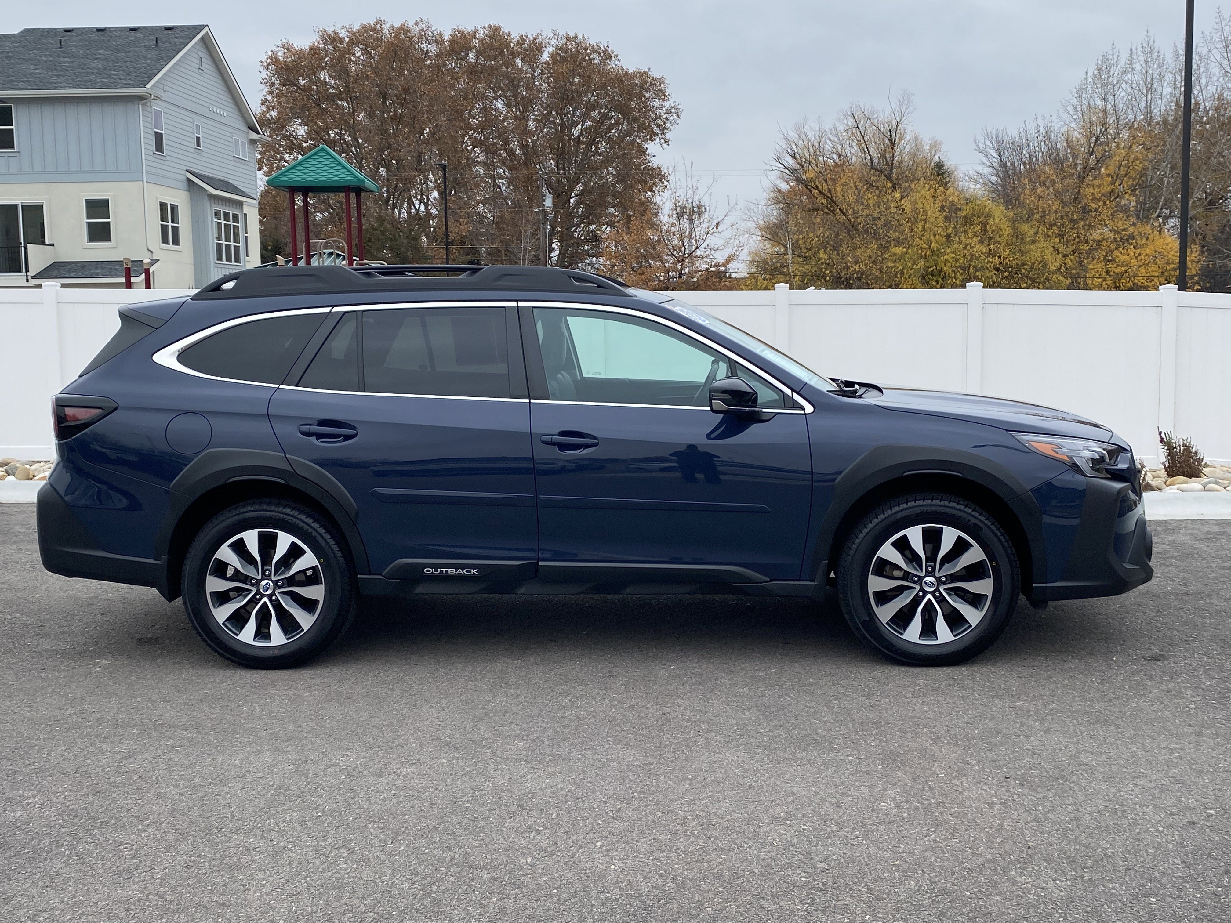 Used 2023 Subaru Outback Limited XT image 7