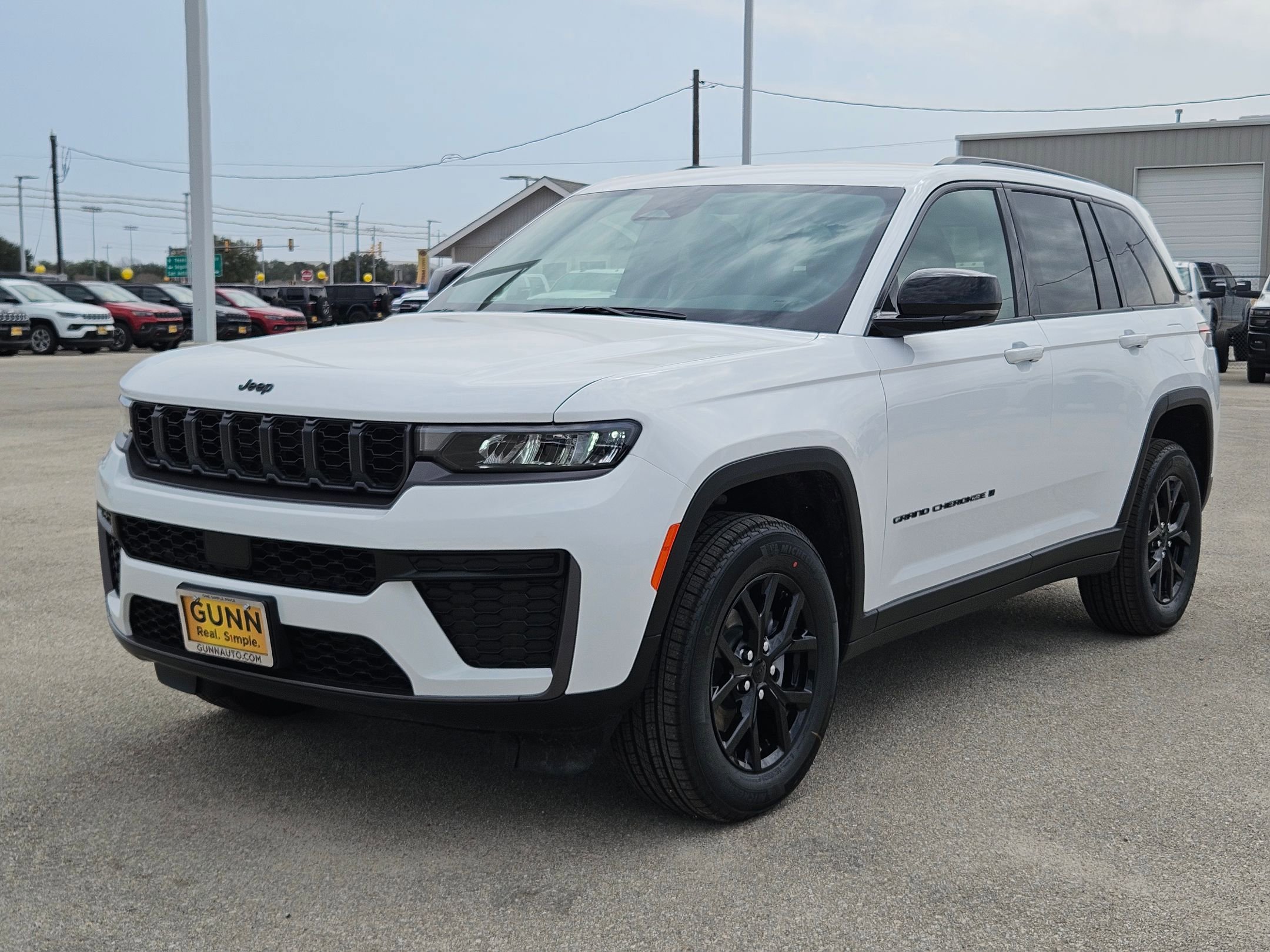 New 2026 Jeep Grand Cherokee Altitude RWD image 7