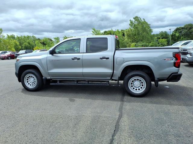 Used 2024 Chevrolet Colorado W/T AWD/4WD image 8