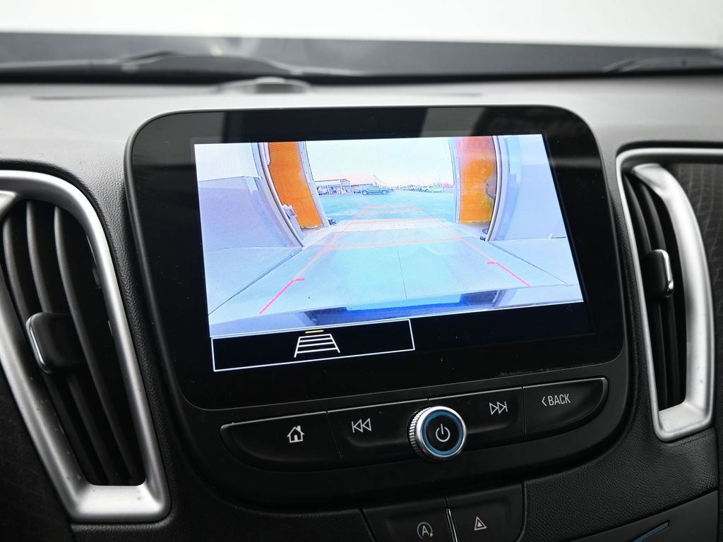 Used 2024 Chevrolet Malibu LT image 32