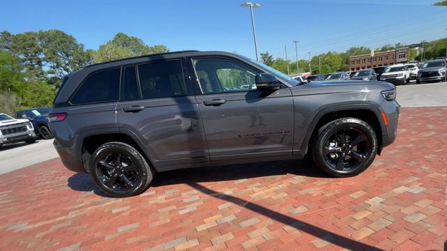 Used 2023 Jeep Grand Cherokee Limited w/ Black Appearance Package RWD image 2