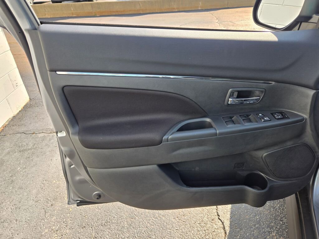 New 2025 Mitsubishi Outlander Sport ES image 16