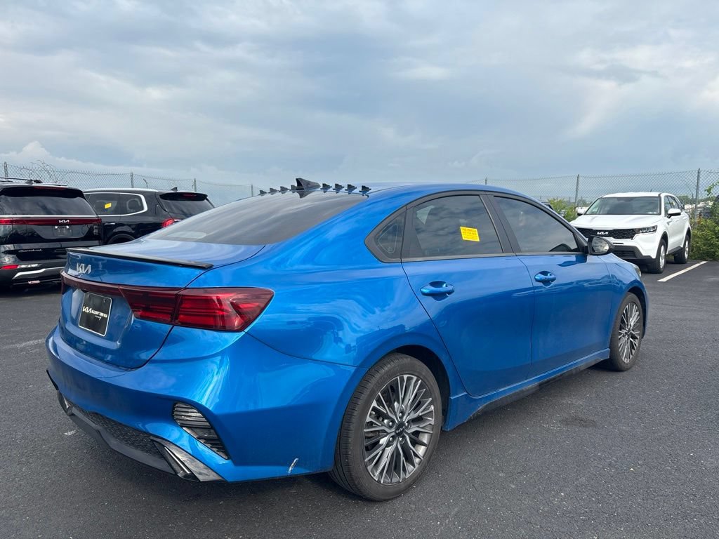 Used 2022 Kia Forte GT-Line w/ GT-Line Premium Package FWD image 2