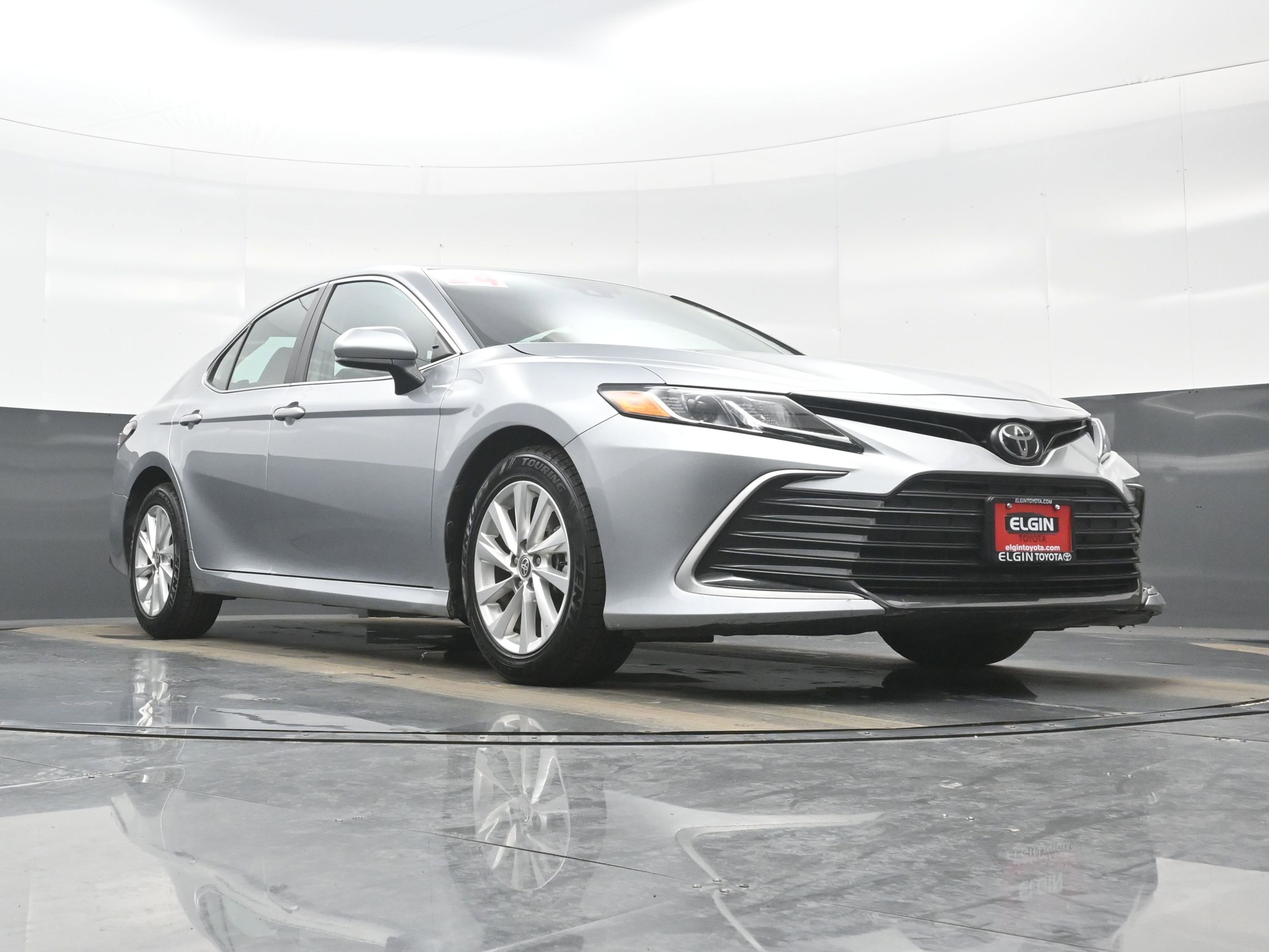 Used 2024 Toyota Camry LE image 25