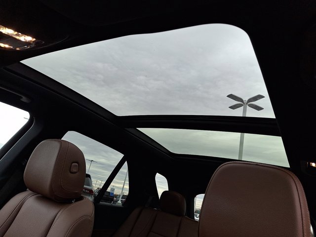 Used 2024 Mercedes-Benz GLE 350 4MATIC w/ Driver Assistance Package image 14