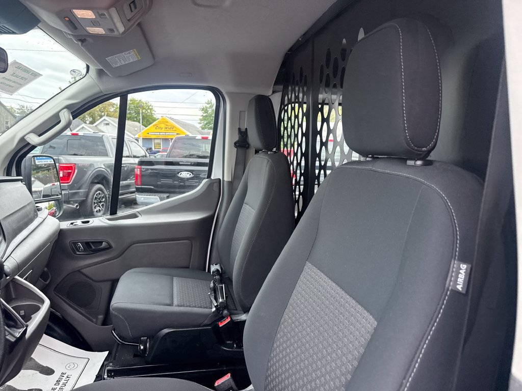 Used 2025 Ford Transit 250 Low Roof w/ Exterior Upgrade Package RWD image 29