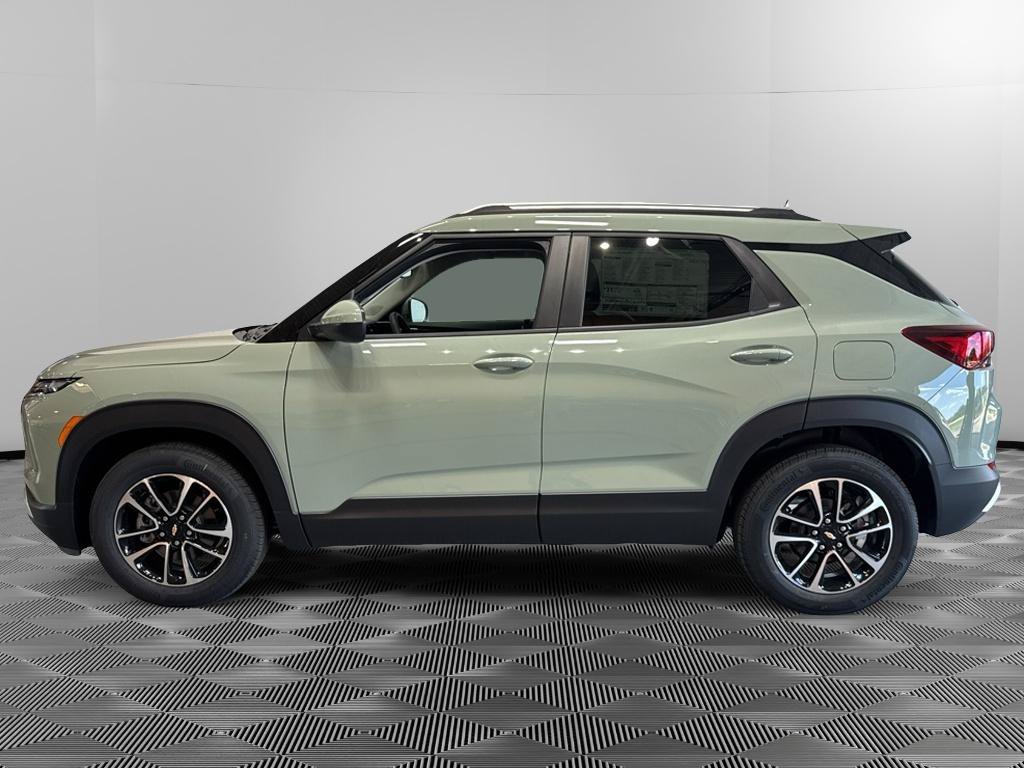 New 2026 Chevrolet TrailBlazer LT w/ Convenience Package FWD image 2
