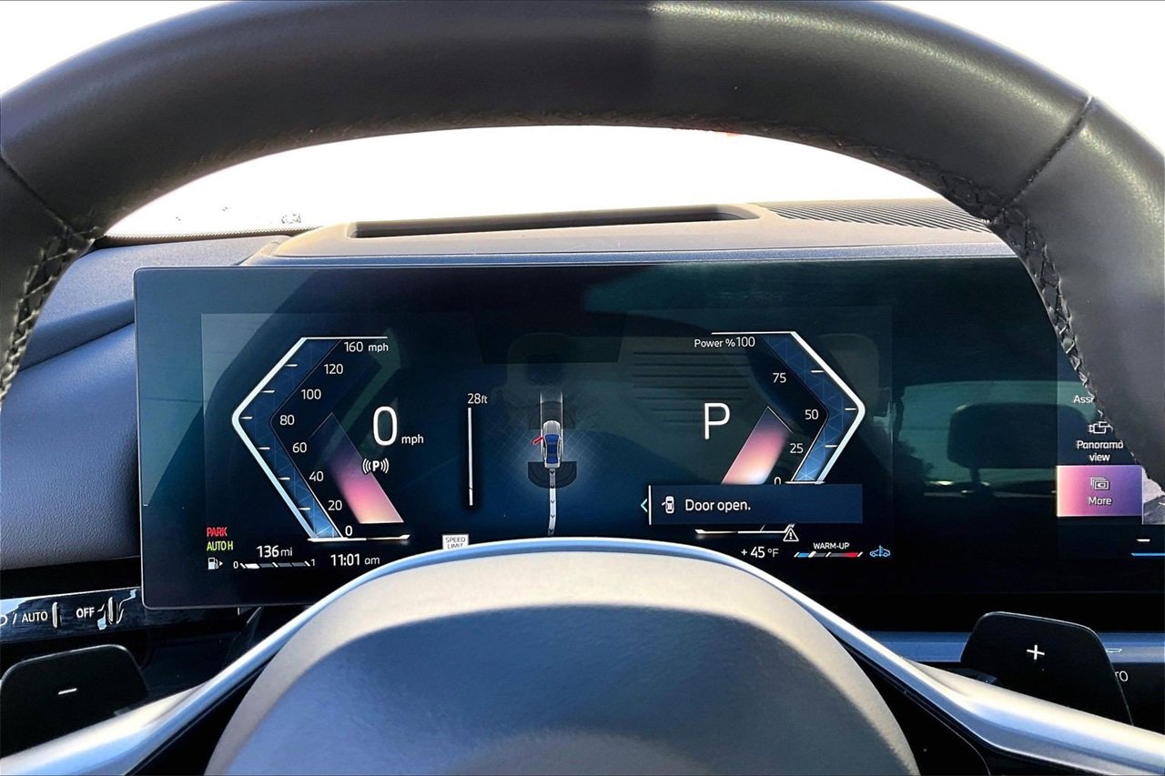 Used 2024 BMW 530i w/ Premium Package image 10